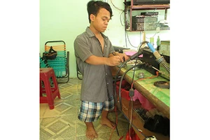 Nghị lực của chàng trai thấp bé