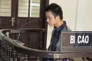 Đâm chết bạn gái vì bị đuổi về