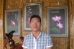 Nghệ sĩ nhiếp ảnh Xuân Anh khai mạc phòng tranh, ảnh từ thiện 