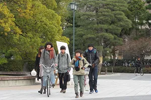 Cân đối việc học và kiếm tiền