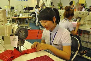 Chủ động giảm nguồn cung nguyên liệu từ TQ