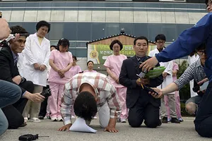 Bệnh viện bốc cháy, 21 người chết