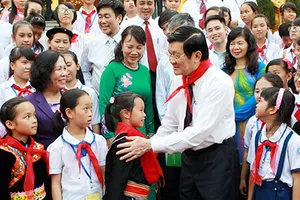 Xây dựng đội ngũ cán bộ, công chức tận tụy phục vụ nhân dân