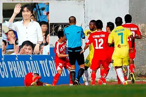 Hải Phòng - Hà Nội T&T (2-3): Ẩu đả trên sân Lạch Tray