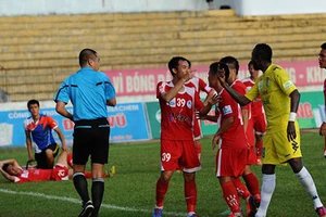 Vấn đề của bóng đá VN: Để cái xấu không còn trên sân cỏ