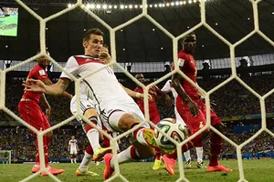 Đức - Ghana (2-2): Kèo trên hòa hú hồn