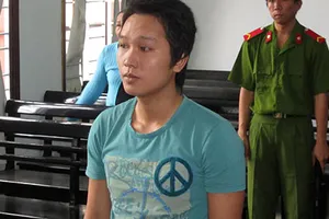 Lãnh hai năm tù vì hiếp dâm em vợ