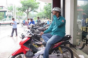 Nhá “súng” cướp xe ôm lúc nửa đêm