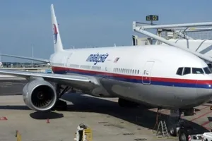 Vì sao máy bay dân sự không tránh được tên lửa?