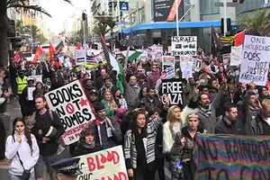 Biểu tình phản chiến ở Israel và Pháp