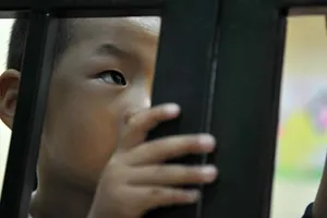 Nhọc nhằn chăm trẻ tự kỷ - Bài 1: Khổ như người có con tự kỷ