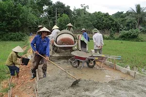 Nữ trưởng thôn nhân văn