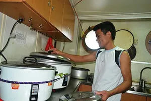 “Siêu đầu bếp” ở Hoàng Sa