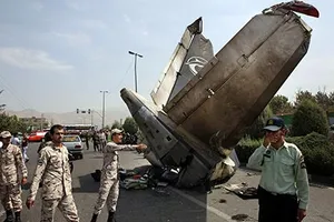 Máy bay rơi ở Iran, 39 người chết