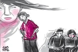 Người đàn bà có cặp mắt rắn