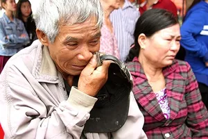 Dạy con về tình yêu 