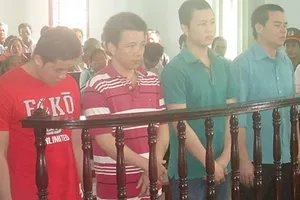 Đập cục bê tông vào đầu là giết người