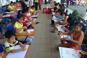 Đưa sách đến với con công nhân