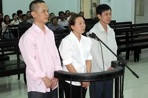 Lừa xuất khẩu lao động lấy tiền nuôi vợ bé