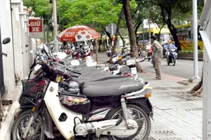 Nói ‘cứ để xe đó đi’ nghĩa là mất ráng chịu