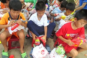 Mùa Trung thu đầu tiên…