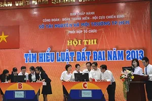 Sôi động hội thi Tìm hiểu Luật Đất đai năm 2013