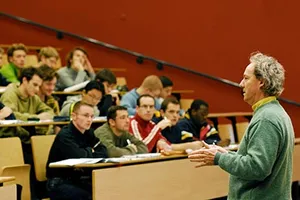 Pháp: Giảng viên ĐH được đánh giá cao