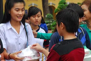 Ra trận ‘đánh thức’ sự tử tế