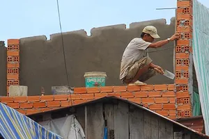 Lo ngại mất kiểm soát trật tự xây dựng