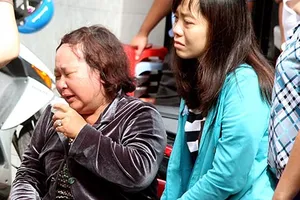 Bảy người chết cháy trong nhà khóa kín