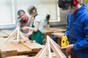 Giáo dục Đức : Nhân bản, thực tiễn