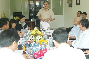 Không cho phong tỏa tài khoản sao thi hành án?