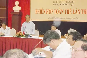 Cần quản chặt chuyện ‘đua kiếm phiếu’ bầu cử