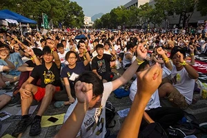 Sinh viên Hong Kong bãi khóa một tuần