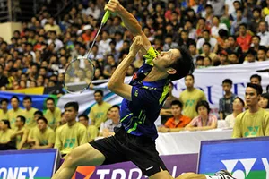 Tiến Minh buộc số 1 thế giới nín thở vào bán kết 