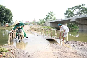 Hễ mưa là bị cô lập 