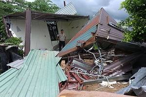 Cưỡng chế ‘nhà container’ là đúng?