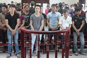 Hỗn chiến trên sông Yên, ba người chết, 19 người bị tù