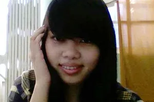 Nạn nhân bị siết cổ, hung thủ tạo hiện trường giả