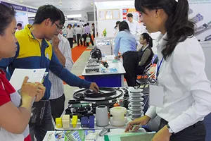 ‘Sống khỏe’ nhờ làm linh kiện cho Nhật