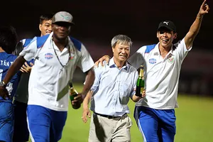 Công Vinh về B. Bình Dương: Qua mặt HLV!