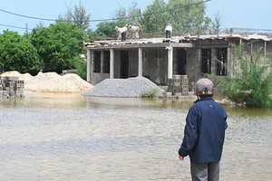 Dân không vào khu tái định cư vì... ngập
