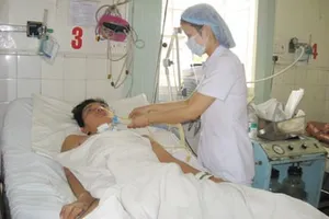 Ăn một con ốc, hôn mê sâu ba ngày chưa tỉnh