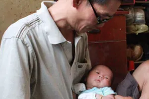 Suýt mất con vì bạn quen qua Facebook 