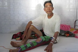 Heo rừng cắn nát chân hai nạn nhân