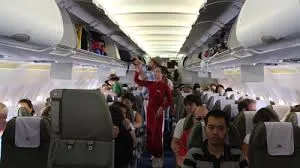 Sáu chuyến bay bị chậm vì một hành khách đau bụng