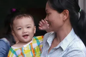 Bé bị bỏ trên taxi vẫn chưa chính thức có tên