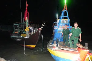 Cứu năm người gặp nạn trên biển Vũng Tàu