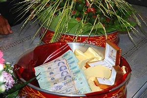 Cấm thách cưới cao