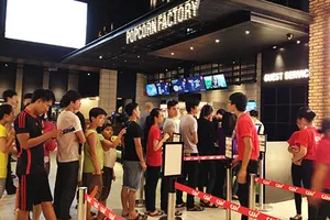 Điện ảnh Việt phất lên nhờ nước ngoài